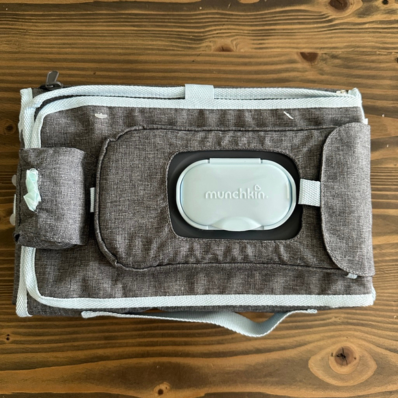 Munchkin Other - Munchkin Portable Diaper Changing Pad Clutch – Gray & Blue, XL, New Without Tags